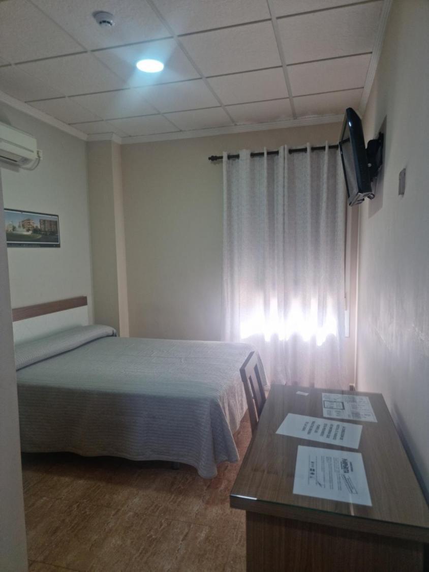 Hostal Restaurante El Paraiso 돈베니토 외부 사진