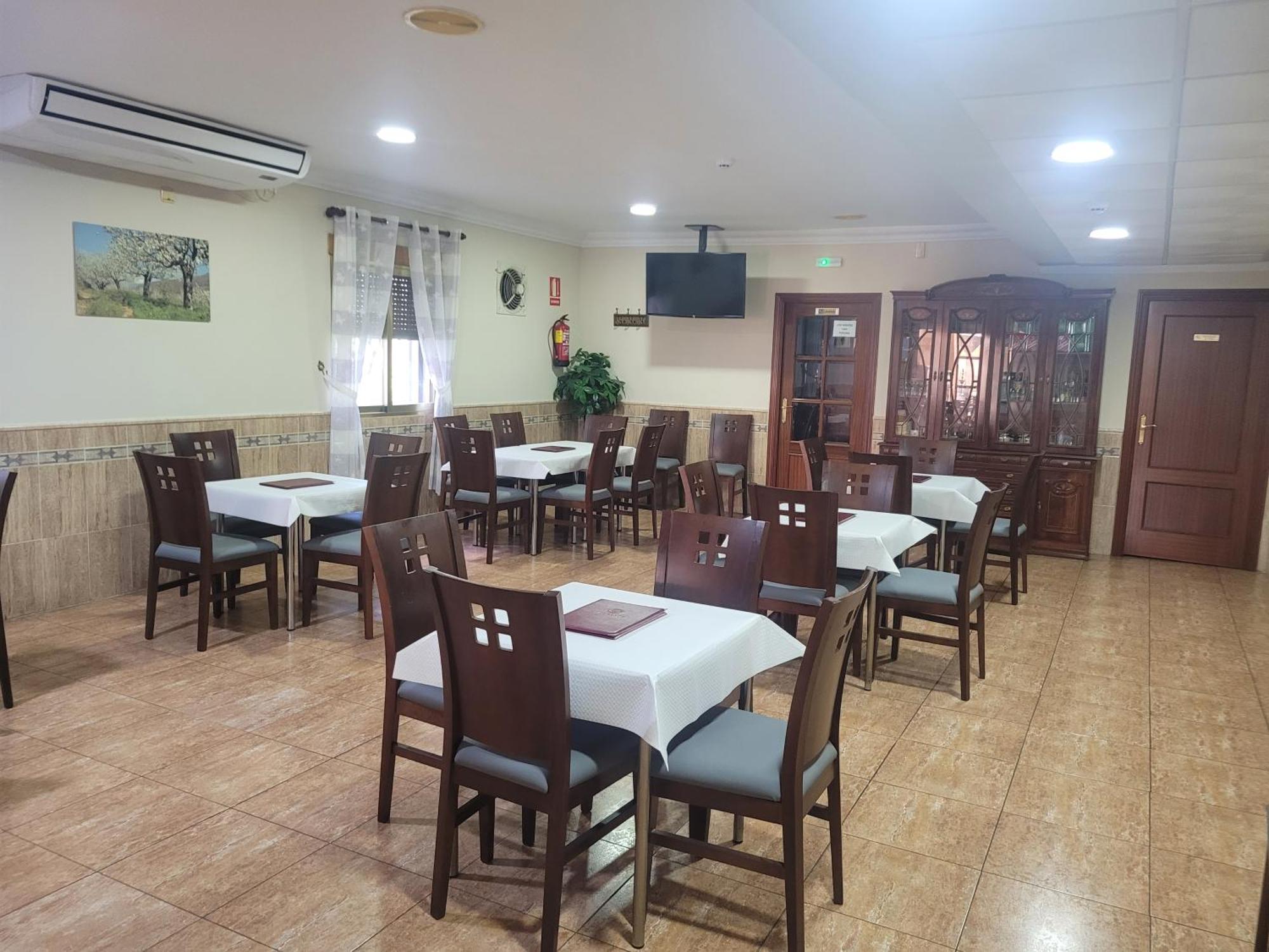 Hostal Restaurante El Paraiso 돈베니토 외부 사진